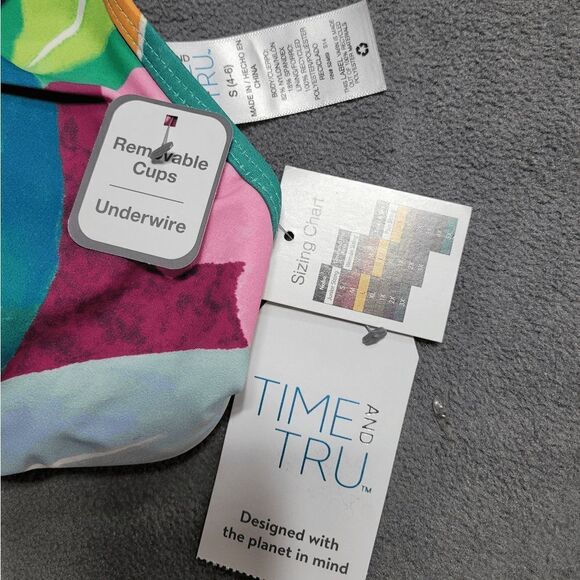 New TIME & TRU tropical Ruched Halter Swimsuit underwire bikini Top small - Picture 3 of 5